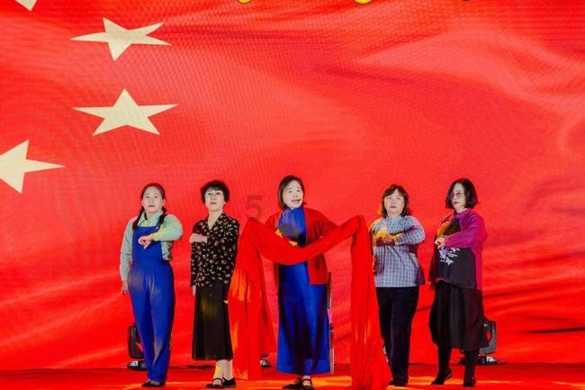 列车有必要设置携带儿童车厢吗？游戏画面